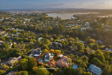 Photo of property in 16 Waipuia Place, Greenhithe, Auckland, 0632