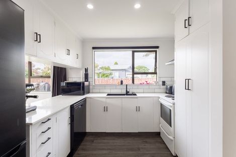 Photo of property in 64 Atkinson Avenue, Otaki Beach, Otaki, 5512