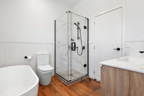 Photo of property in 43 Roberton Road, Avondale, Auckland, 1026