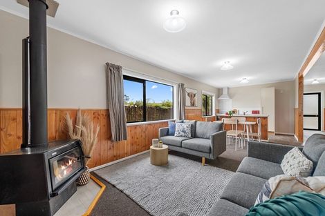 Photo of property in 19 Mamaku Street, Mamaku, 3020