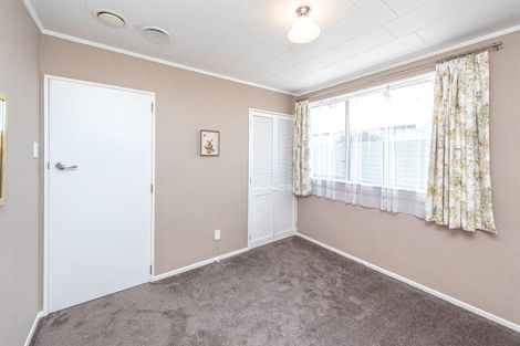 Photo of property in 53 Hinau Street, Castlecliff, Whanganui, 4501