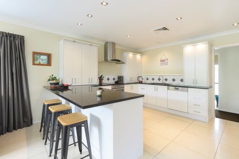 Photo of property in 100 Falcon Drive, Welcome Bay, Tauranga, 3112