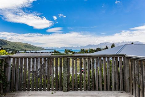 Photo of property in 2 Sams Place, Lake Tekapo, 7999