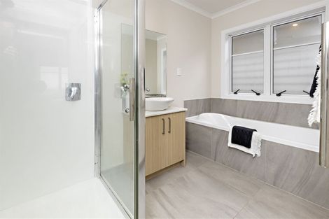 Photo of property in 80 Arrowsmith Drive, Flat Bush, Auckland, 2019