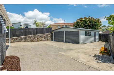 Photo of property in 90 Sherwood Street, Bellevue, Tauranga, 3110