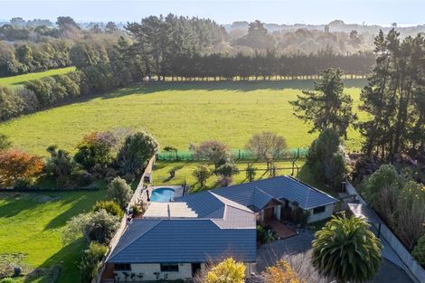 Photo of property in 901 State Highway 1, Te Horo, Otaki, 5581