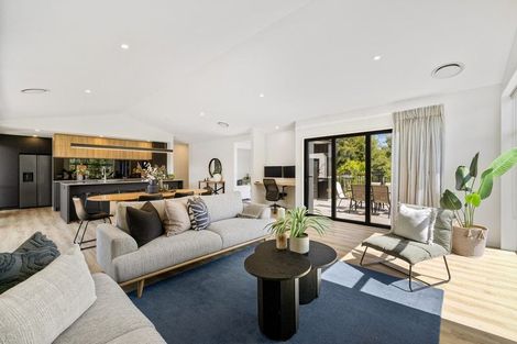 Photo of property in 8 Kirkland Crescent, Harewood, Christchurch, 8051