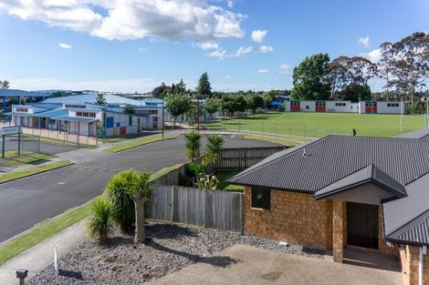 Photo of property in 64 Coleraine Drive, Rototuna, Hamilton, 3210