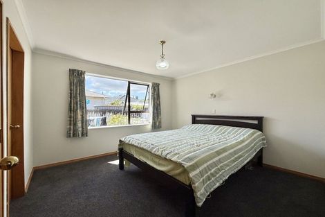 Photo of property in 2/954 High Street, Avalon, Lower Hutt, 5011