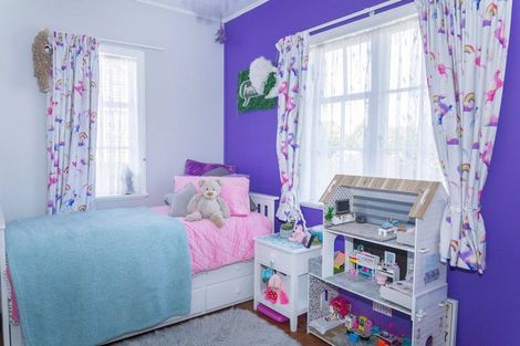 Photo of property in 17 Claudius Street, Dannevirke, 4930