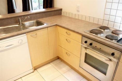 Photo of property in 15 Onslow Road, Khandallah, Wellington, 6035