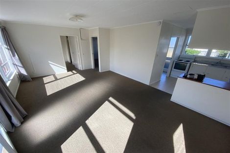Photo of property in 2/411 Mount Albert Road, Mount Roskill, Auckland, 1041