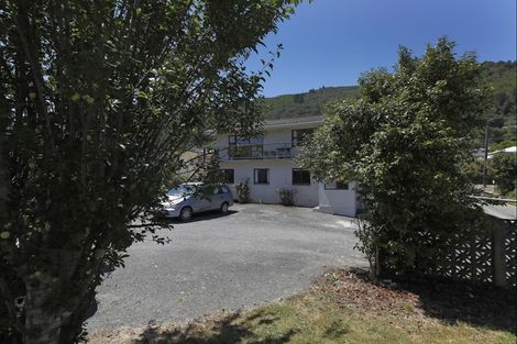 Photo of property in 91a Waikawa Road, Picton, 7220