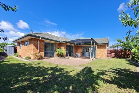 Photo of property in 33 Sandwick Drive, Weymouth, Auckland, 2103