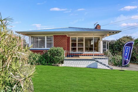 Photo of property in 99 Beerescourt Road, Beerescourt, Hamilton, 3200