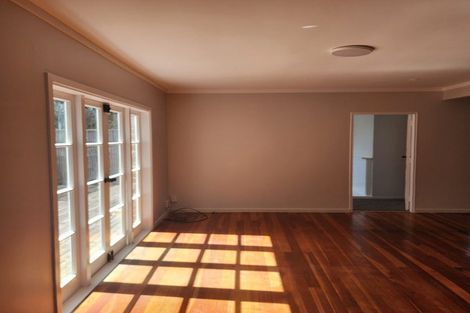 Photo of property in 44 Edmonton Road, Henderson, Auckland, 0612