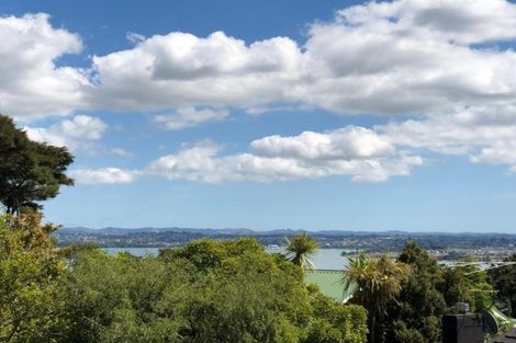 Photo of property in 13 Island Bay Road, Beach Haven, Auckland, 0626