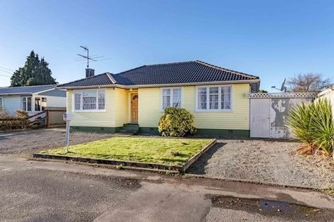 Photo of property in 8 Cole Grove, Wallaceville, Upper Hutt, 5018