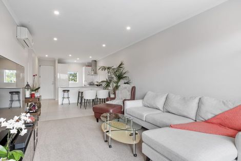 Photo of property in 26a Taikura Avenue, Red Beach, 0932