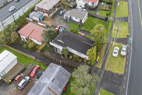 Photo of property in 234 Triangle Road, Massey, Auckland, 0614