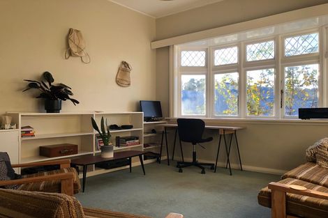 Photo of property in Carillion/the Knoll, 33 Thompson Street, Mount Cook, Wellington, 6011