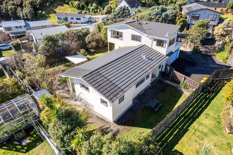 Photo of property in 5 Kinloch Place, Papakowhai, Porirua, 5024