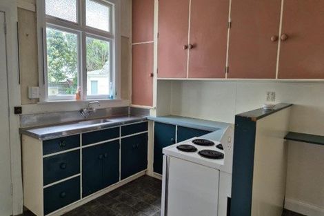 Photo of property in 27 Manapouri Crescent, Hokowhitu, Palmerston North, 4410