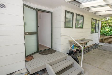 Photo of property in 38 Stratford Drive, Cable Bay, 0420