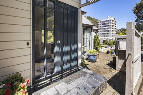 Photo of property in 18 Patanga Crescent, Thorndon, Wellington, 6011