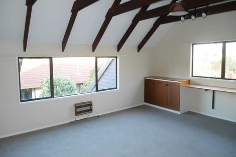 Photo of property in 16 Siska Place, Upper Riccarton, Christchurch, 8041