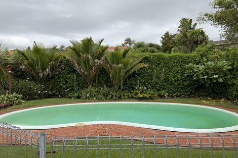 Photo of property in 17 Chablis Place, Henderson, Auckland, 0612