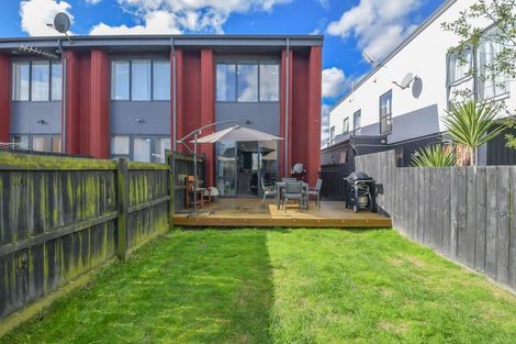 Photo of property in 14 Dignity Street, Papakura, 2110