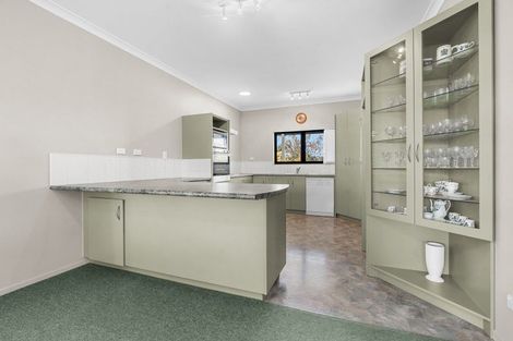 Photo of property in 4 Carrington Drive, Carterton, 5713