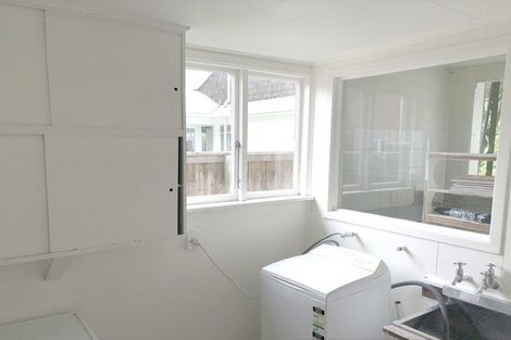 Photo of property in 22 Straven Road, Riccarton, Christchurch, 8011