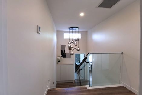 Photo of property in 57e Hogans Road, Glenfield, Auckland, 0629