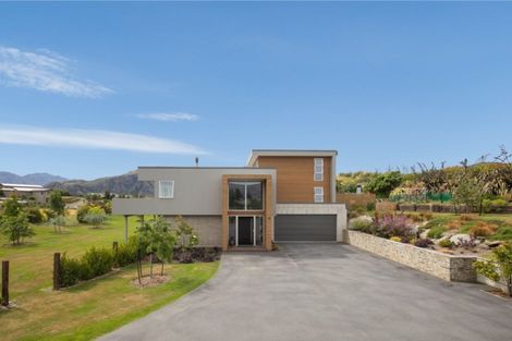 Photo of property in 27 Ridgecrest, Wanaka, 9305