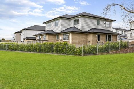 Photo of property in 2f Wood Street, Papakura, 2110