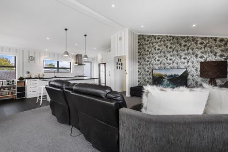 Photo of property in 115 Williams Street, Cambridge, 3434