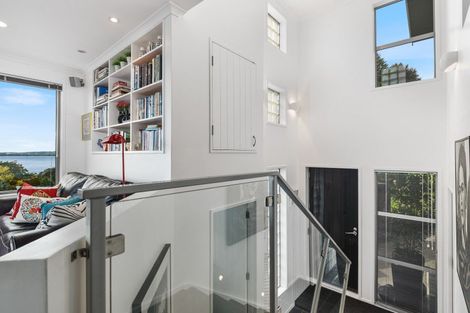 Photo of property in 24 Tupara Crescent, Kawaha Point, Rotorua, 3010