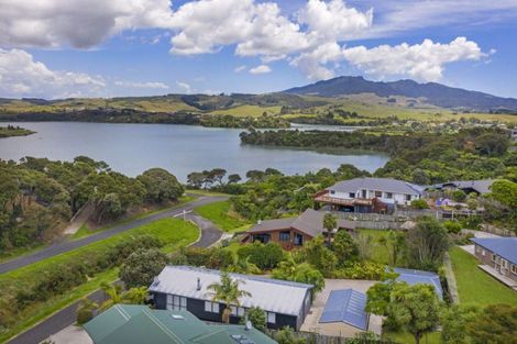Photo of property in 15 Tutchen Avenue, Raglan, 3225