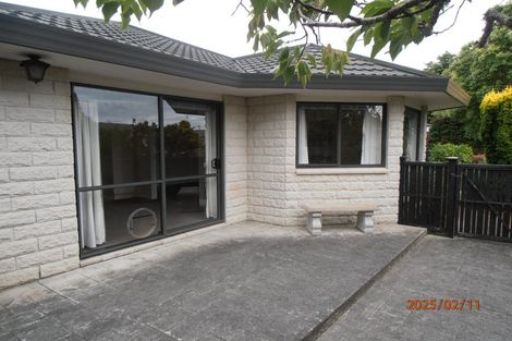 Photo of property in 28 Swansea Street, Hokowhitu, Palmerston North, 4410