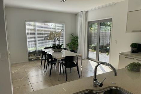 Photo of property in 16 Bryndwr Road, Fendalton, Christchurch, 8052