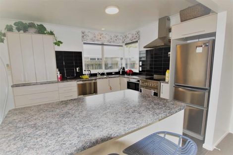 Photo of property in 15 Greenock Street, Redwood, Christchurch, 8051