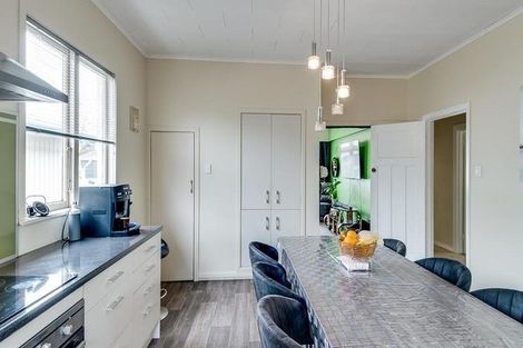 Photo of property in 215 Nottingley Road, Frimley, Hastings, 4120