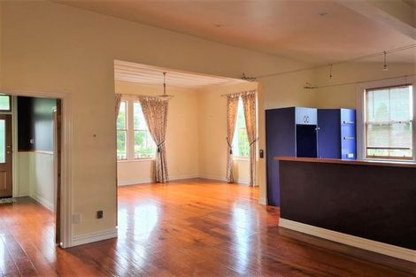 Photo of property in 205 Mount Smart Road, Onehunga, Auckland, 1061