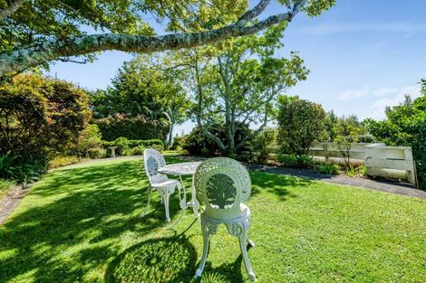 Photo of property in 10 Lawry Street, Moturoa, New Plymouth, 4310