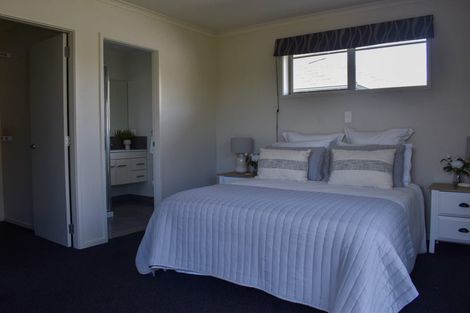 Photo of property in 20 Rainey Crescent, Papamoa Beach, Papamoa, 3118