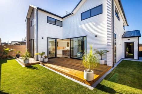 Photo of property in 6 Te Ara O Ngakeiha, Fitzroy, New Plymouth, 4312