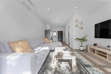 Photo of property in 109a Moire Road, West Harbour, Auckland, 0618