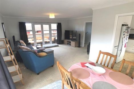 Photo of property in 143 Tiroroa Avenue, Te Atatu South, Auckland, 0610